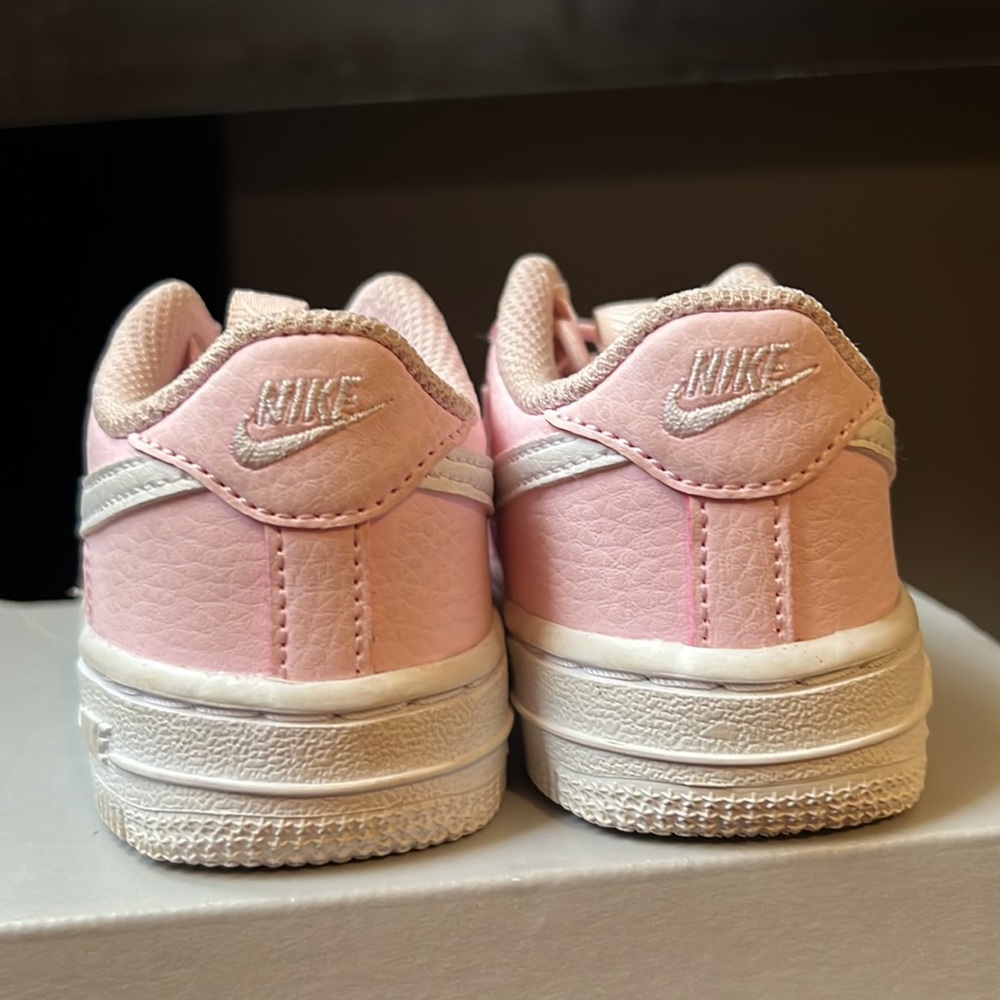 Selling Force 1 Toggle ( Pink Foam White ) Size : 7C NIKE - Picture 4 of 6